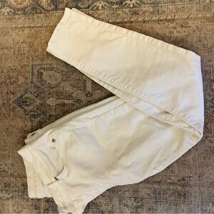 LOFT White Modern Skinny Jeans. Size 4/27 petite.
